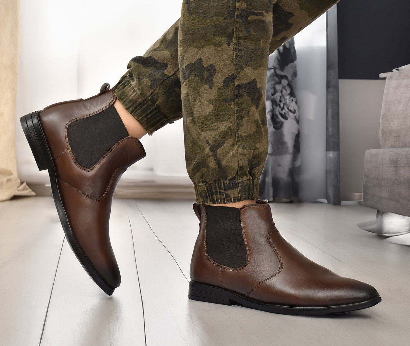 PILLAA "Travel-Ready Leather Boots for Explorers"