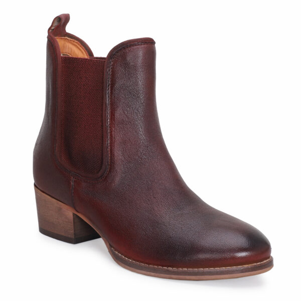 Ankle Length Boots for Men & Women – Stylish & Comfortable Footwear | Pillaa